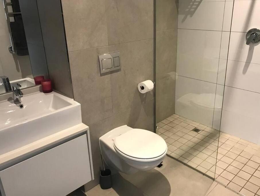 Stunning Studio Apartment In Cbd Кейптаун Екстериор снимка