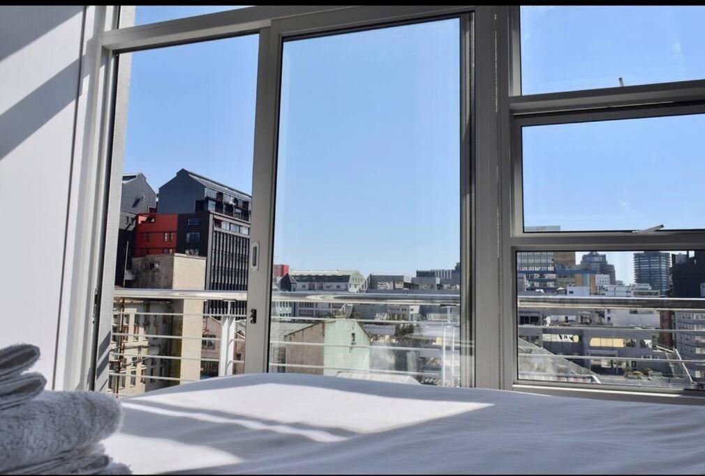 Stunning Studio Apartment In Cbd Кейптаун Екстериор снимка