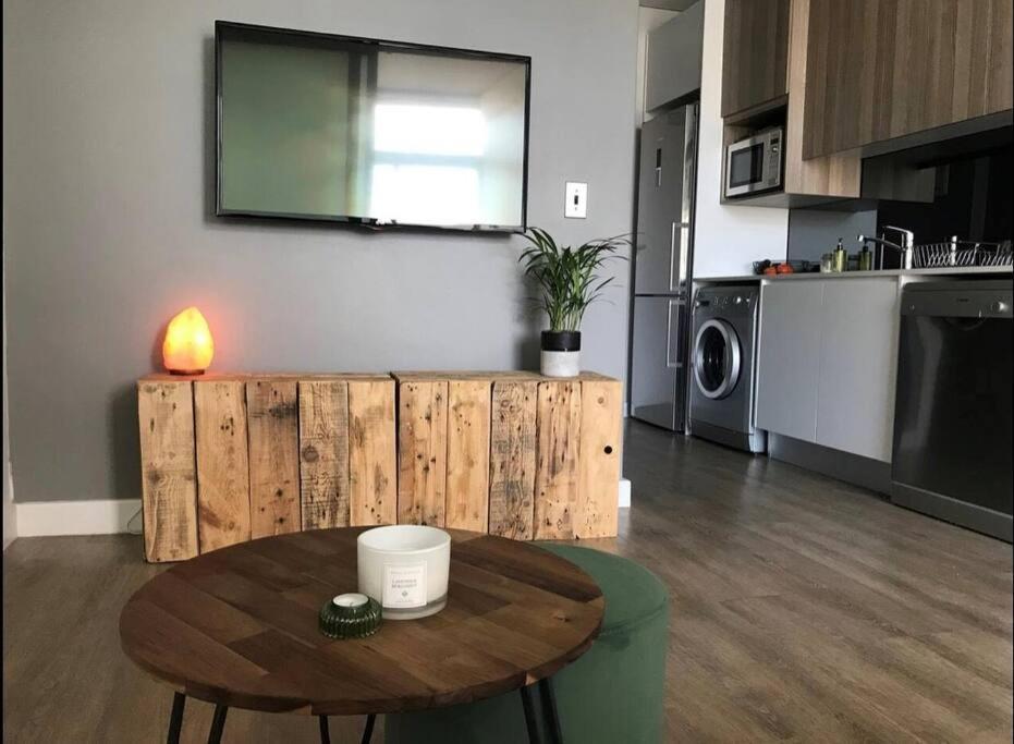 Stunning Studio Apartment In Cbd Кейптаун Екстериор снимка